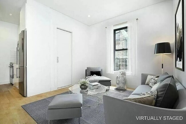 Building Photo - 59 Thompson St Unit 8