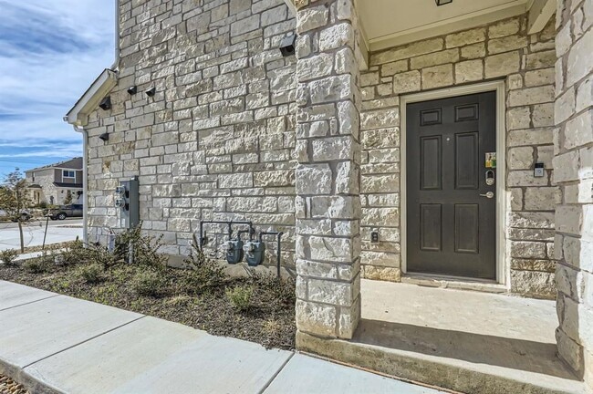 Photo - 2412 Lakey Cv