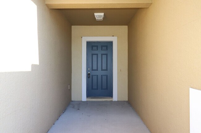 Photo - Easy Living 3/2/2