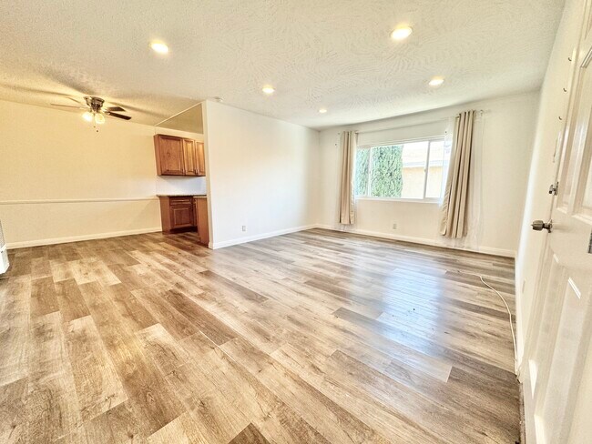 Photo - 1320 Ridgeley Dr Unidad 5