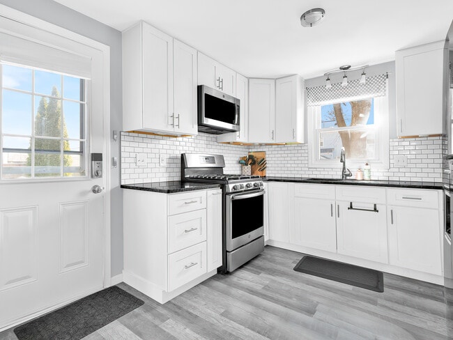 Photo - 32 Hamlin Ave