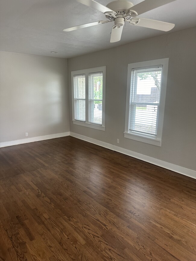 Photo - 3819 Crestline Rd