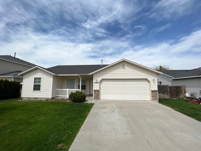 Photo - 13852 Paraiso Ave House