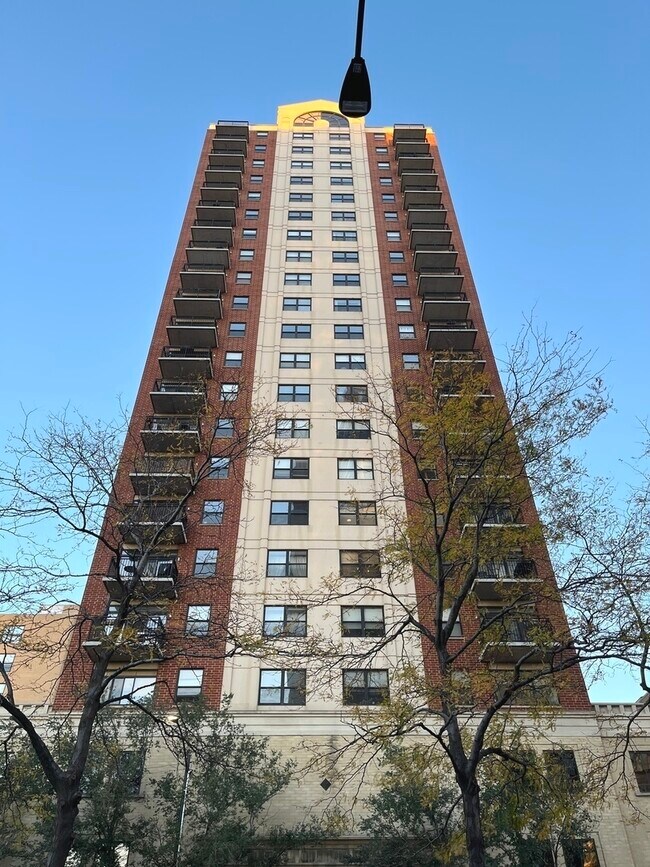 Photo - 1529 S State St Unit 8A