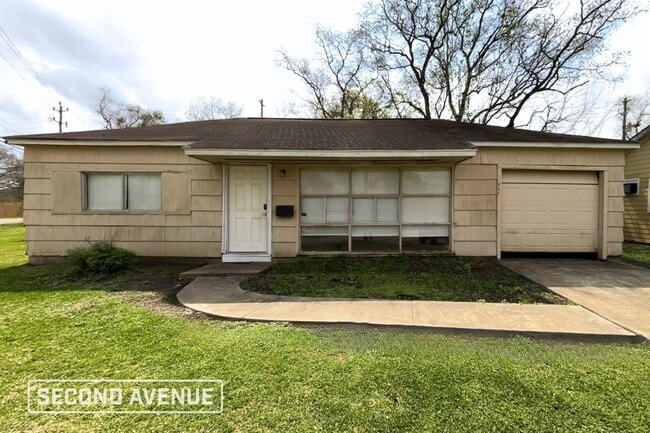 Building Photo - 1006 Valerie Ave