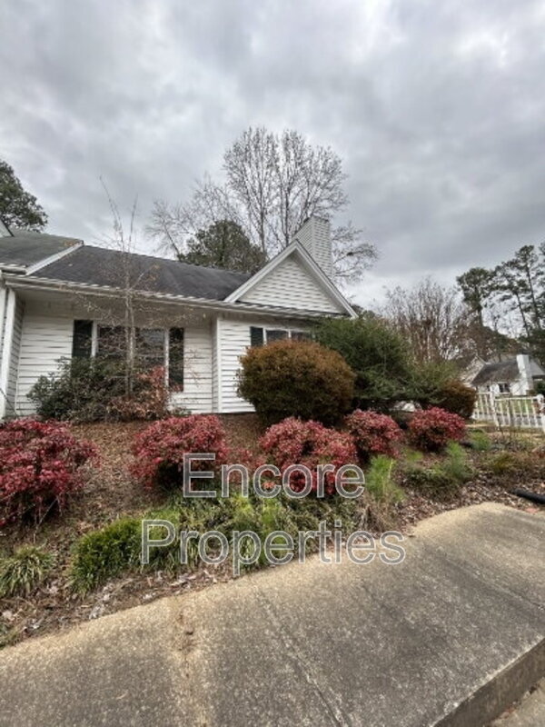 Photo - 100 Towne View Trail