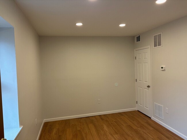 15 E Read St Unit 1B