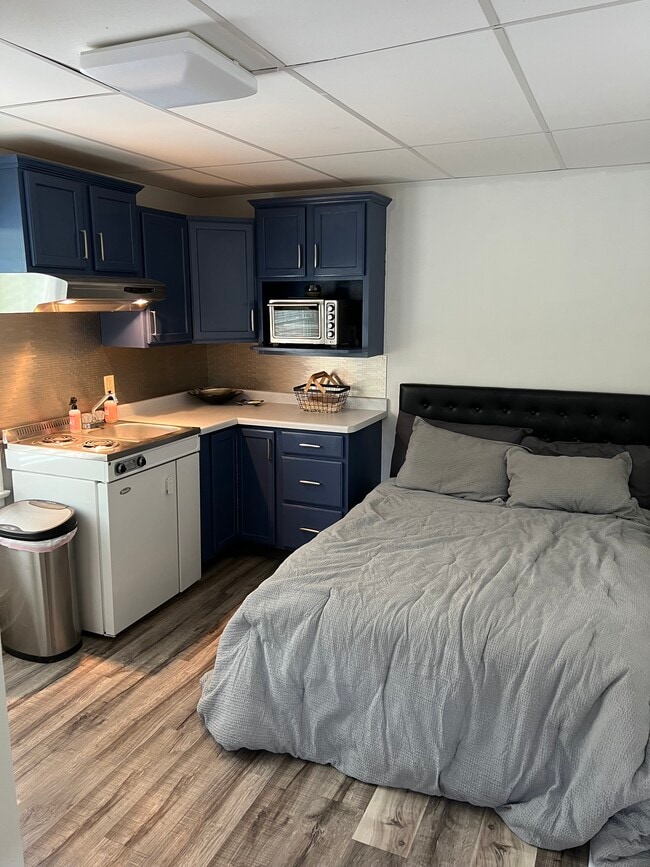 Photo - 2388 West Lawn Ave Unit 3