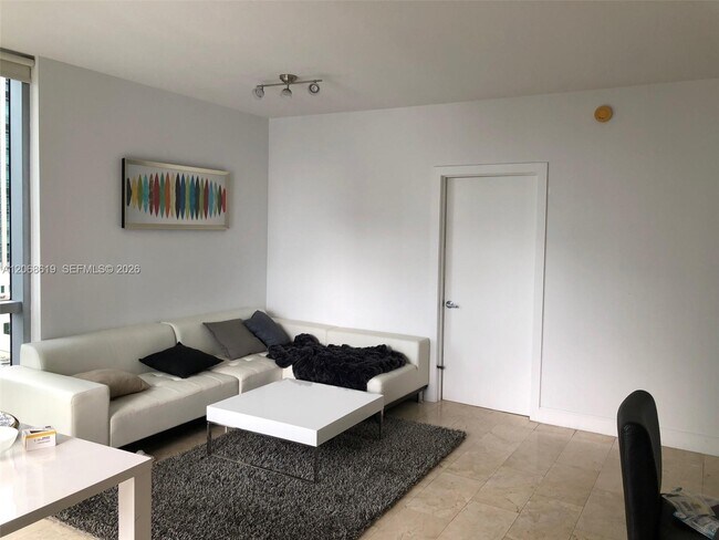 Photo - 1060 Brickell Ave Unidad 1501