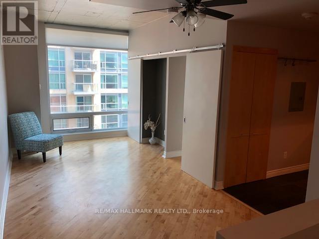 Photo - 333A Adelaide St E Unité 1015