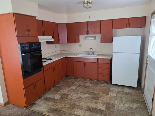 Photo - 6718 W Warnimont Ave Unit APT2