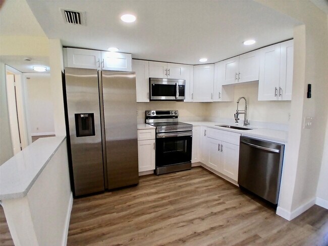 Photo - 4131 Oak Terrace Dr Unit 4131