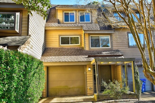 Building Photo - FOR RENT -  AEIRES ON THE BAY!