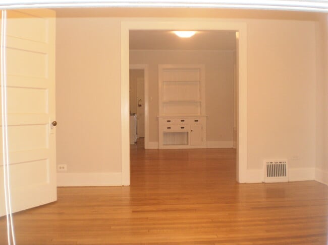 Photo - 2017 Ridge Ave Unit 1