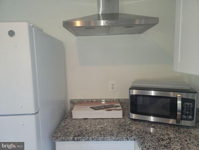 Photo - 9620 Potters Hill Cir