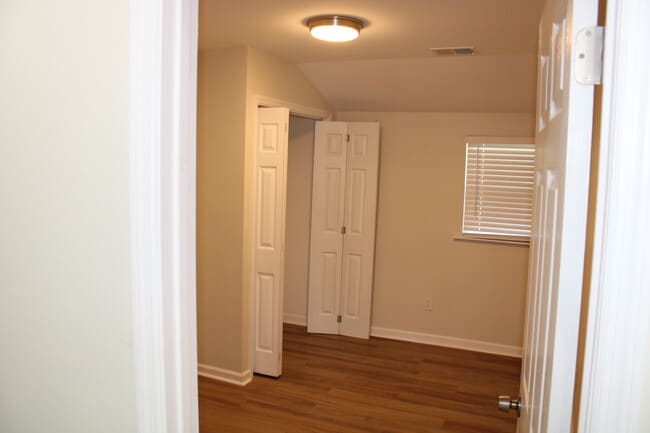 Photo - 122 Memorial Dr