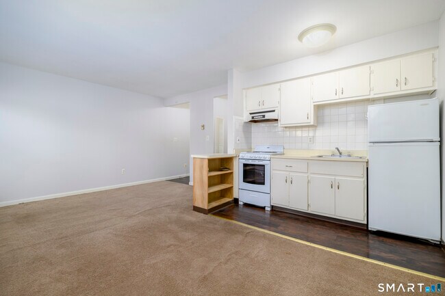 Photo - 445 Hope St Unit 11