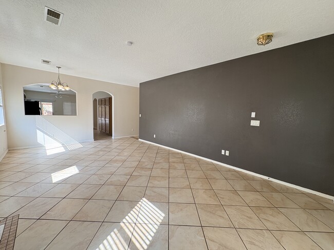 Photo - 5409 Caballo Ct NE