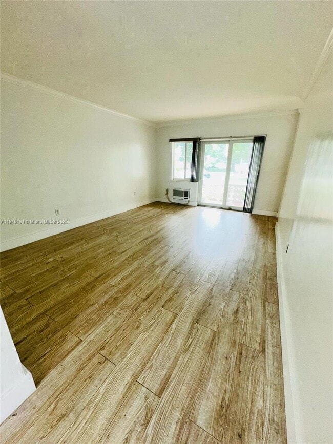 Photo - 9281 W Bay Harbor Dr Unit 6