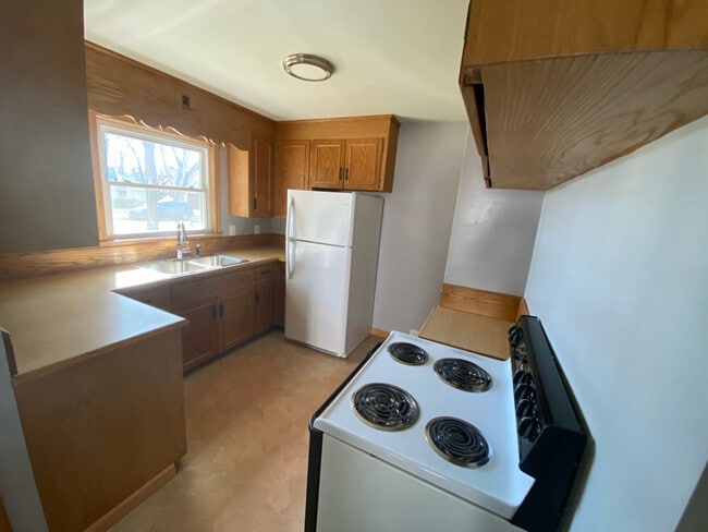 Photo - 1319 Hillcrest Ct