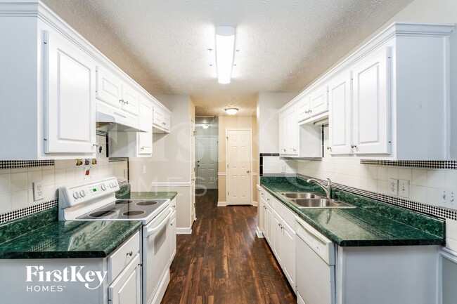 Photo - 241 Ryan Rd