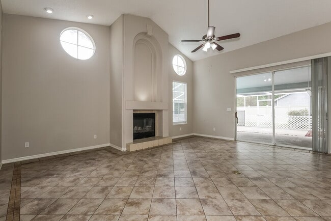 Photo - 3322 Silverpond Dr