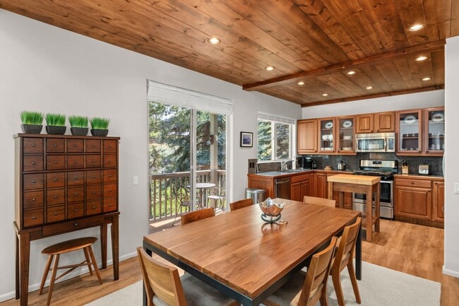 217 Bird Dr