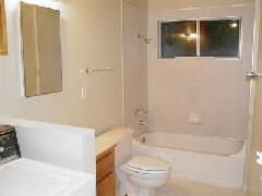 Photo - Zees Apartments