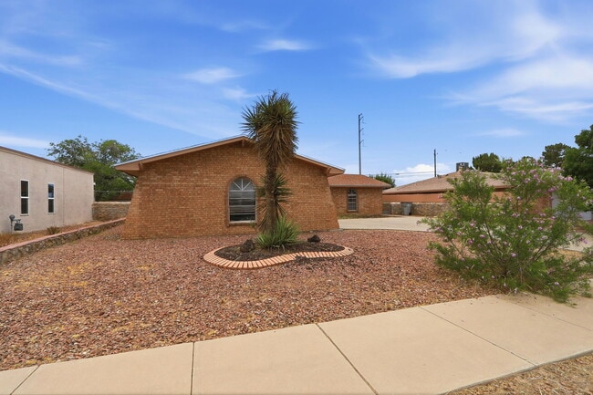 Photo - 1610 Dale Douglas Dr
