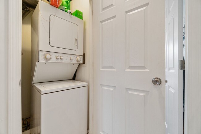 Photo - 2528 Carey Wy Unit #2