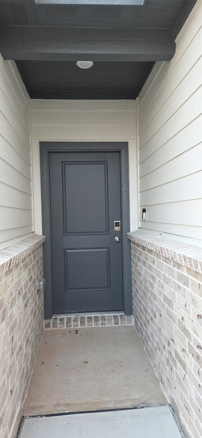 Photo - 21827 Black Tulip Ln