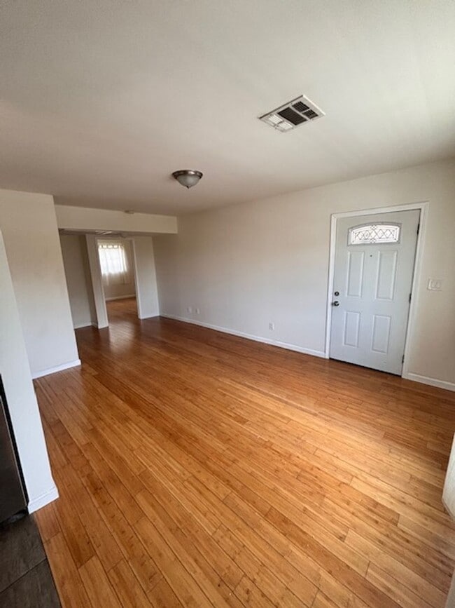 Photo - 1828 Montrose St, located in the vibrant city of Los Angeles Unit 1