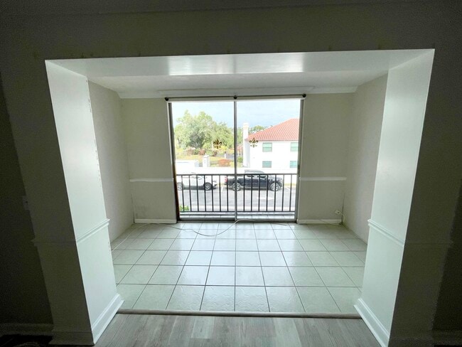 Photo - 10540 77th Ter Unit 208