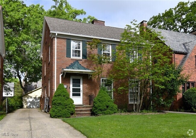 Building Photo - 2408 Eardley Rd Rental