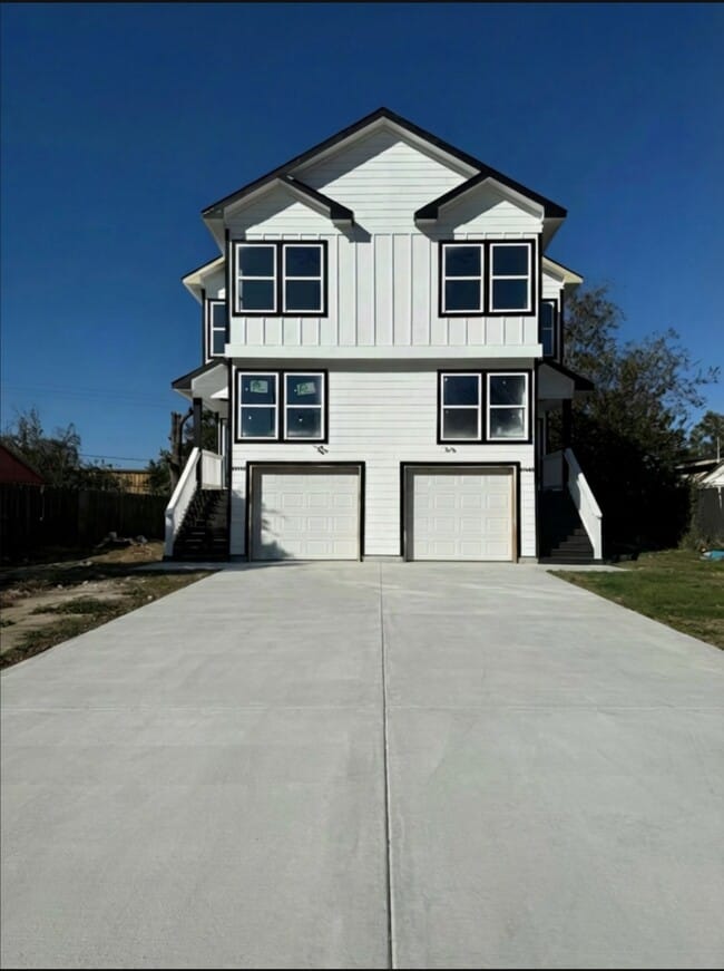 Building Photo - 5519 Osprey Dr