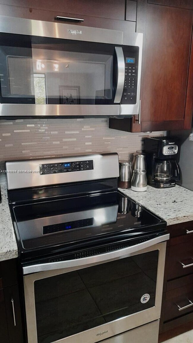 Photo - 5530 NW 44th St Unidad 408C