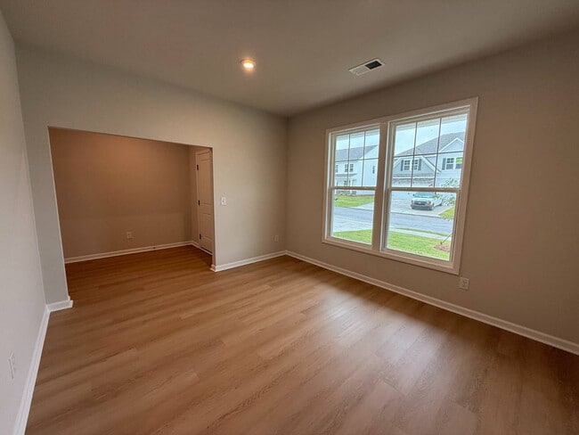 Photo - 3099 Blenheim Ct