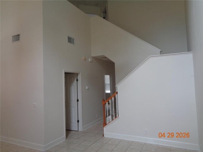 Photo - 210 Woodhouse Ln