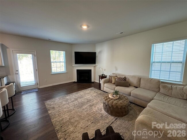 Photo - 1924 Vanderlyn St