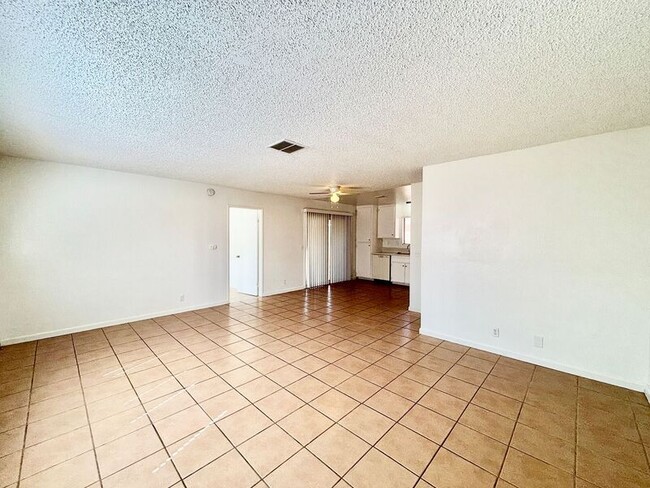 21480 Laguna Rd