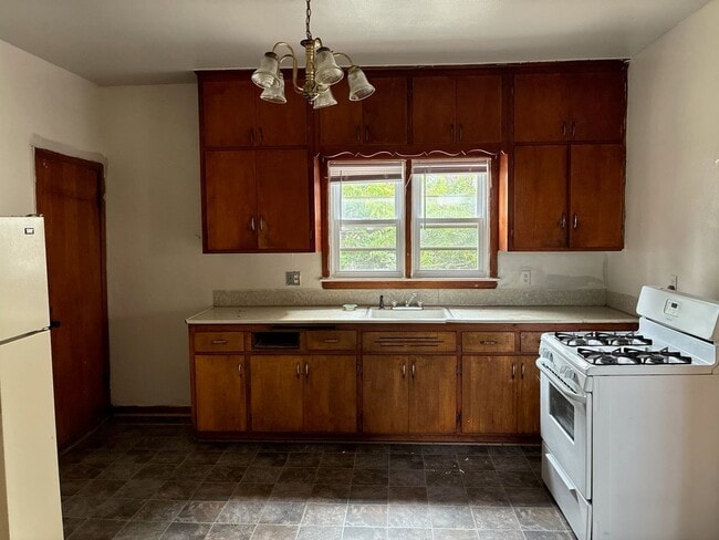 Building Photo - 1914 S 10th St Unit 1914 Front Rental