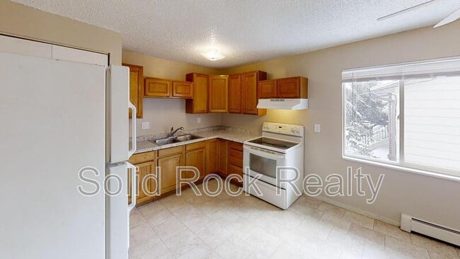 Photo - 2909 Sage St