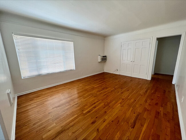 Mansfield Apartments