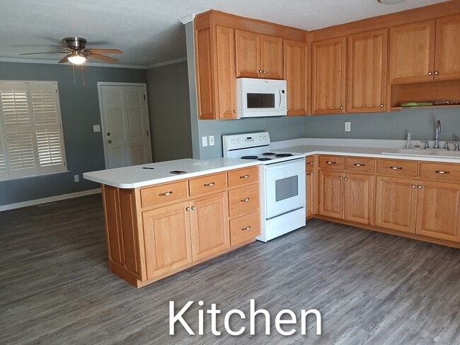 Photo - 140 Horseshoe Dr