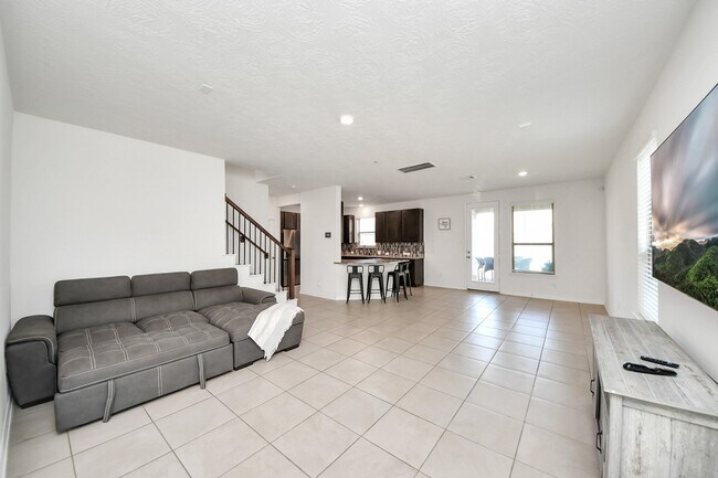 Photo - 23434 Stahl Creeks Ln