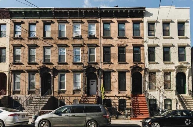 Building Photo - 239 1/2 Summit Ave Unit 3 Rental