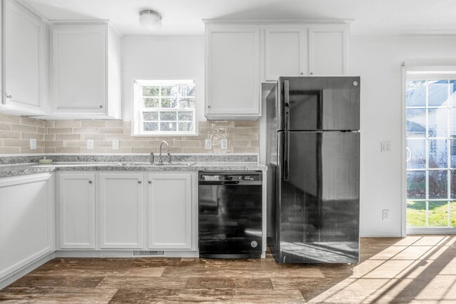 Photo - Sheridan Duplex Unit (no garage) Unit 1