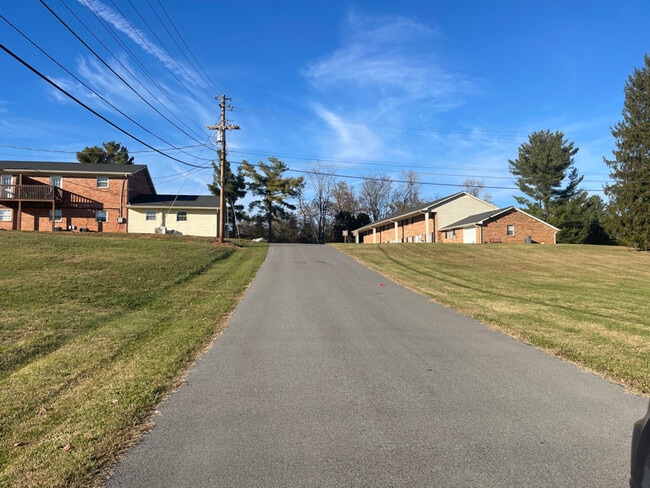 Photo - 539 E Morgan St Unit B6