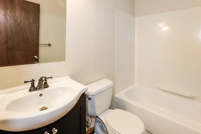 Photo - 1101 Pine St