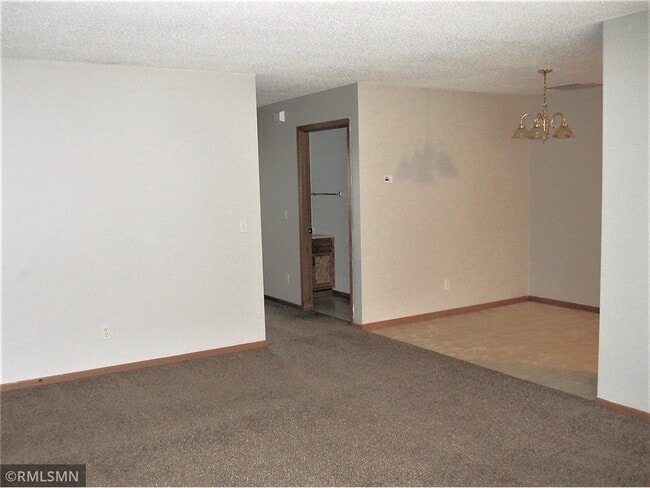 Photo - 594 W 8th St